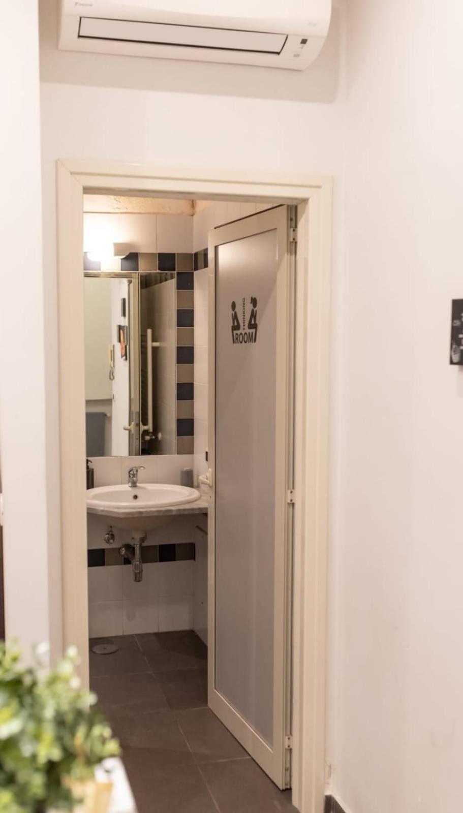 Apartamento Napoli Sottosopra Chiaia Exterior foto