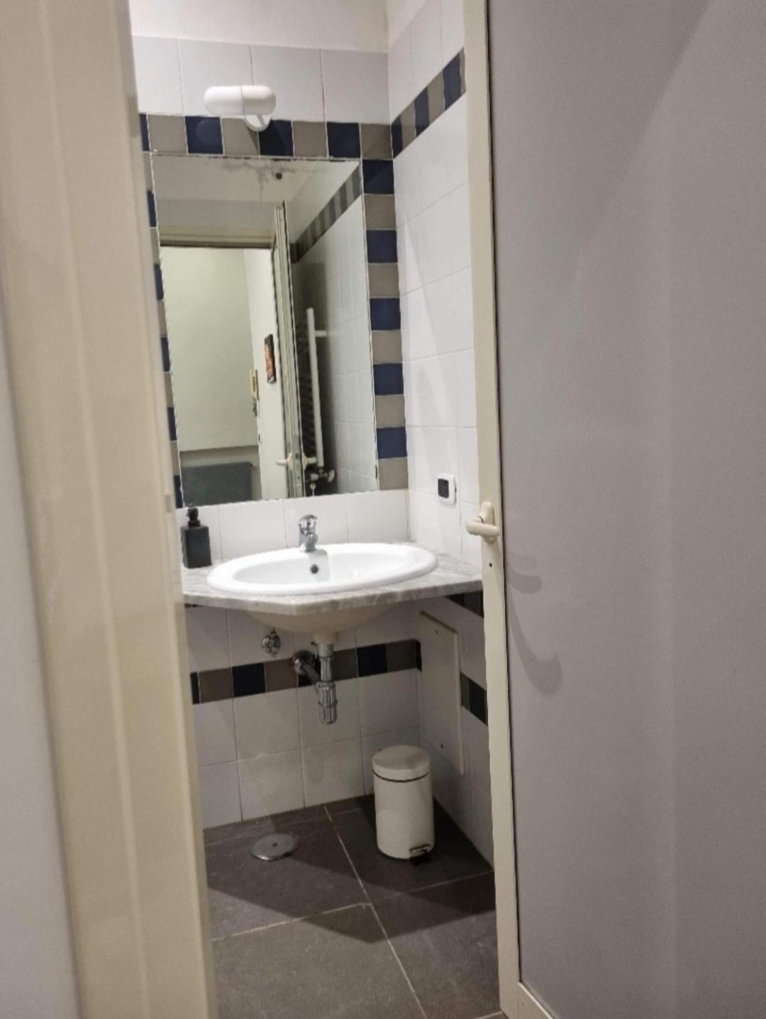 Apartamento Napoli Sottosopra Chiaia Exterior foto